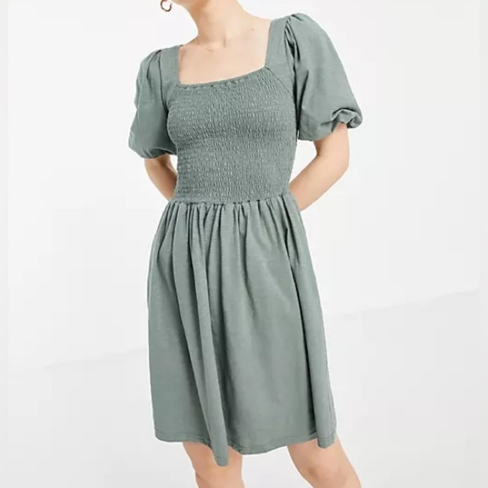3) Vero Moda - Puff Sleeve Mini Dress - Size M